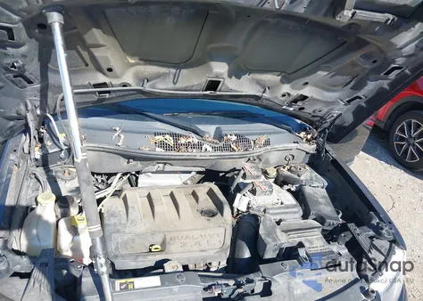 2016 Jeep Compass Latitude z USA, uszkodzony, nr VIN 1C4NJDEB4GD663319